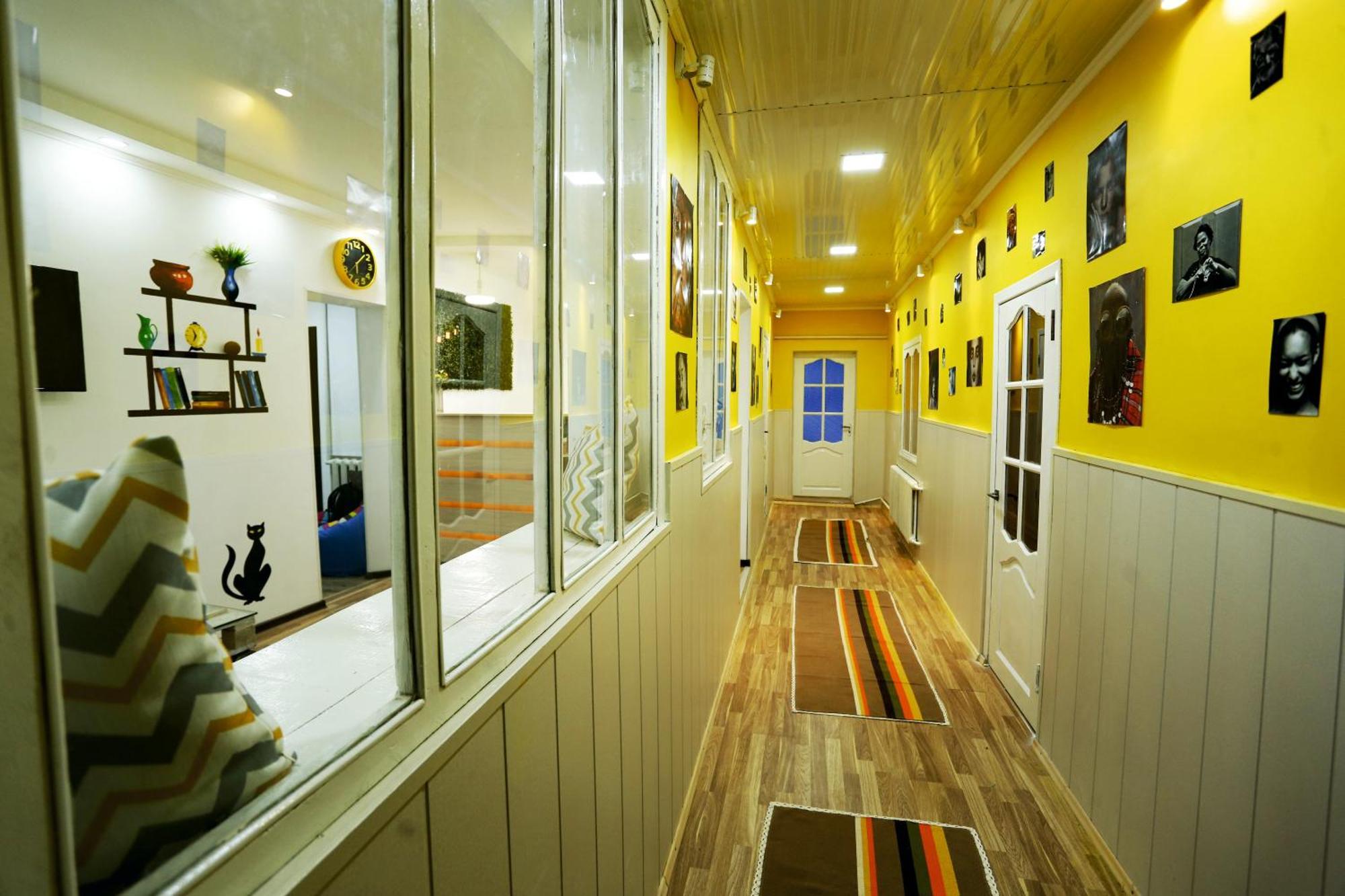 Hostel Interhouse Karakol Exteriér fotografie