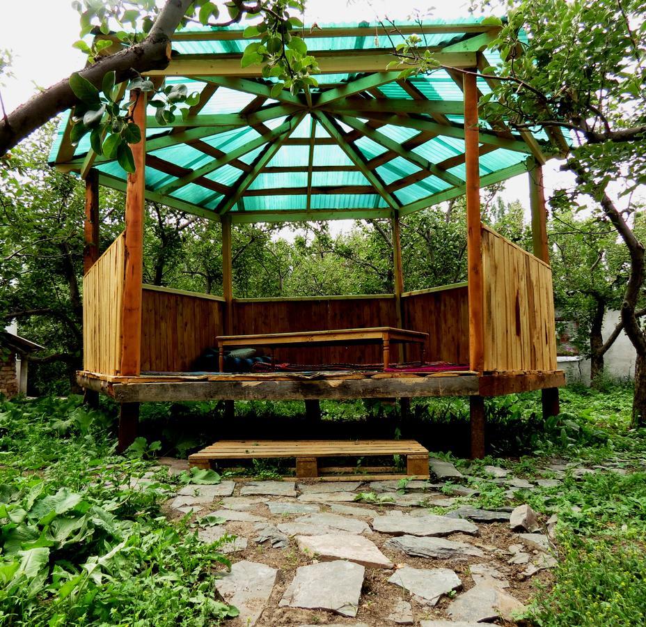 Hostel Interhouse Karakol Exteriér fotografie