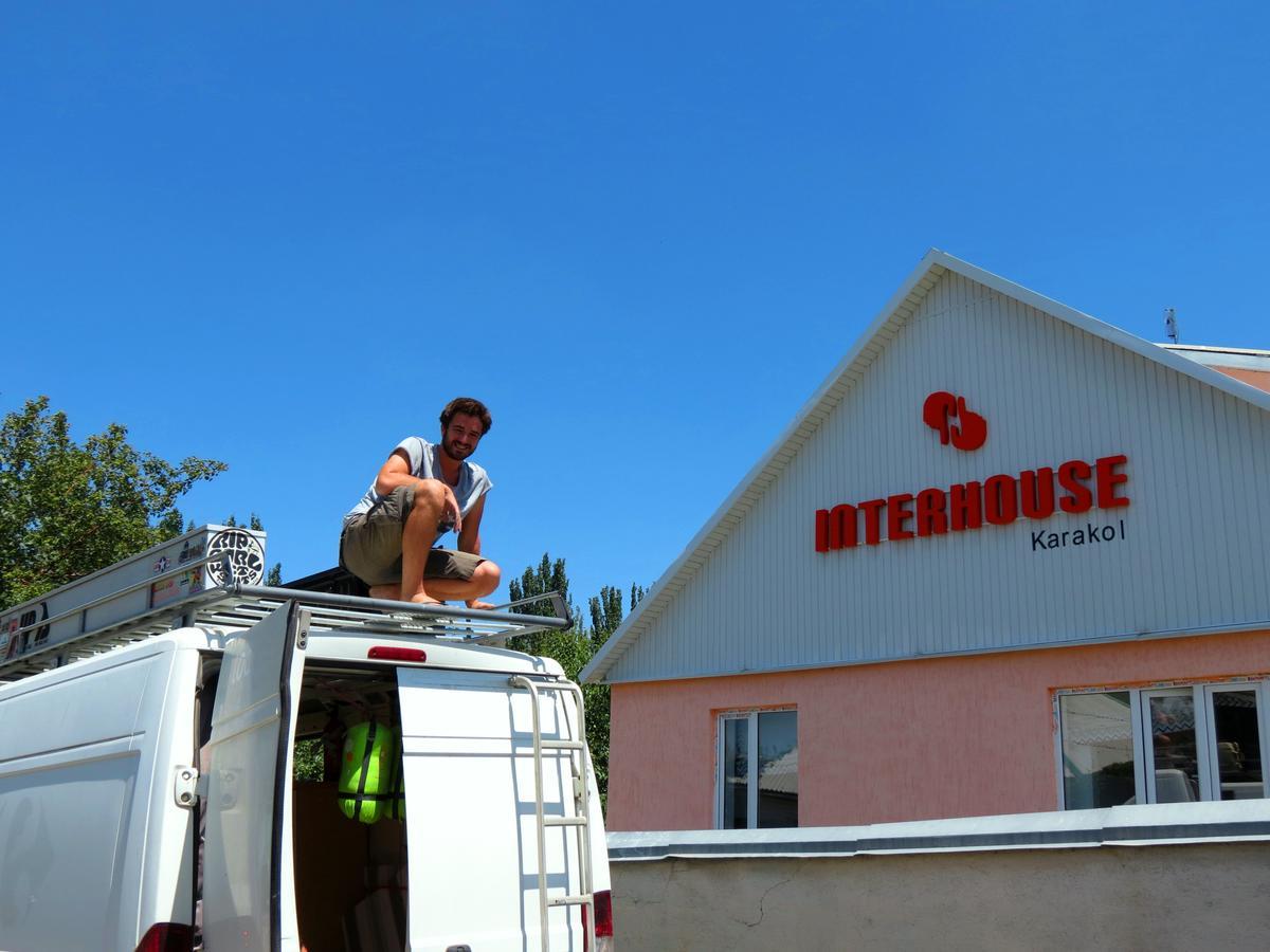 Hostel Interhouse Karakol Exteriér fotografie